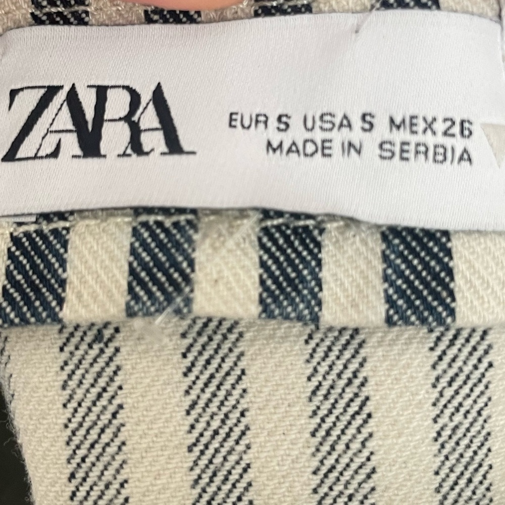 ZARA Retro Style Railroad Crop Top in Striped - Picture 3 of 4